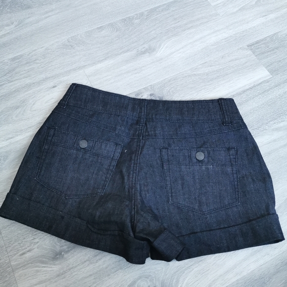 Santana jean shorts - Picture 2 of 3